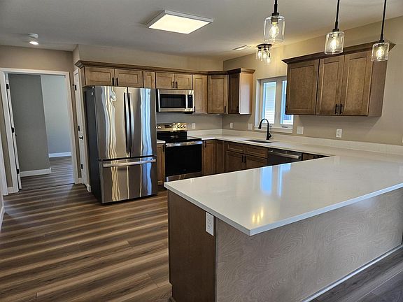 4th image of 1157 Maple Street