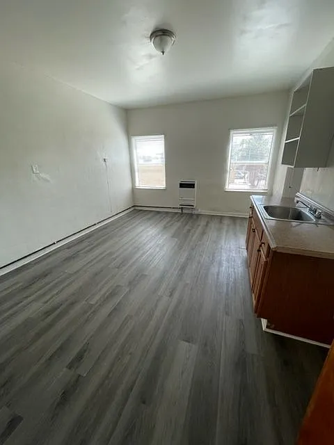 1609 Beloit Apartments — Photo 3