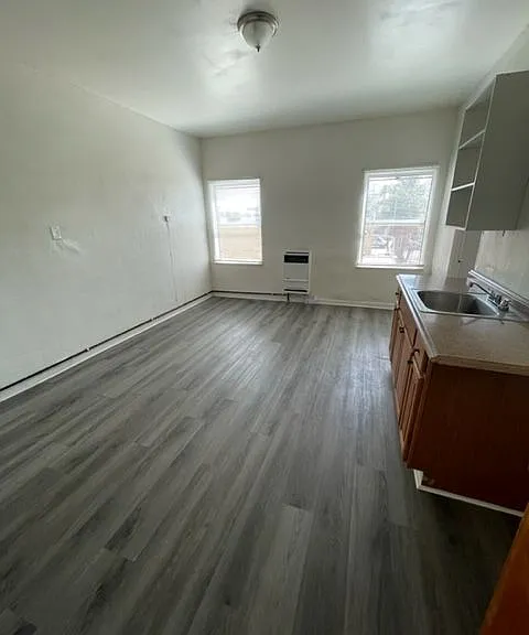 1609 Beloit Apartments — Photo 3