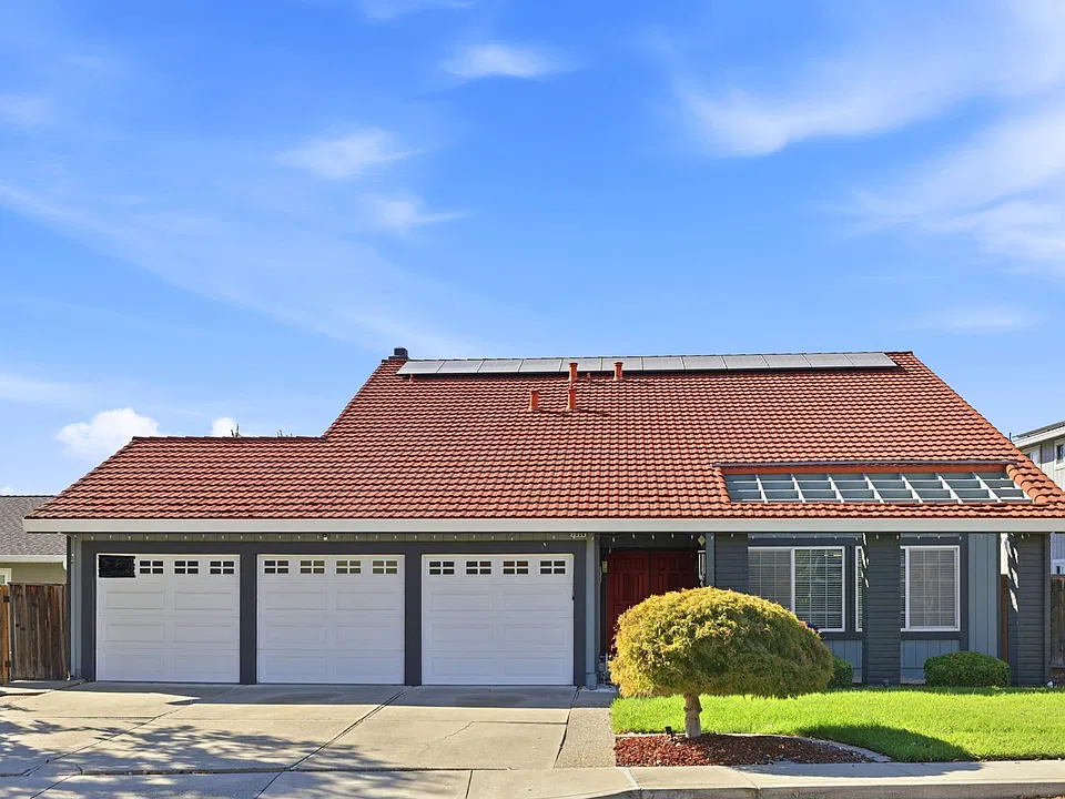 7668 Topaz Cir