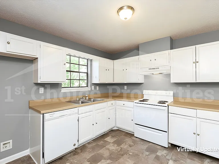 203 Winterhaven Dr — Photo 9