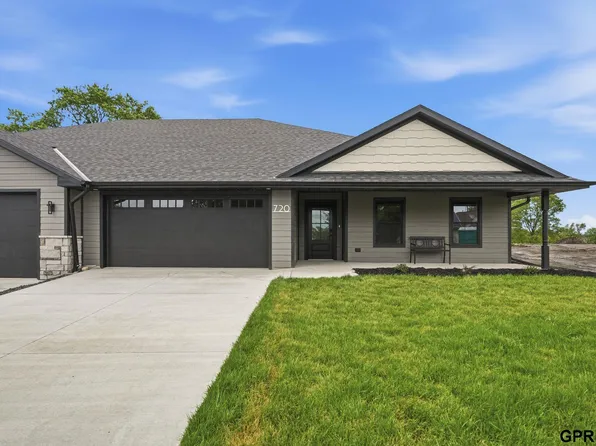 720 Spring St, Adams, NE 68301