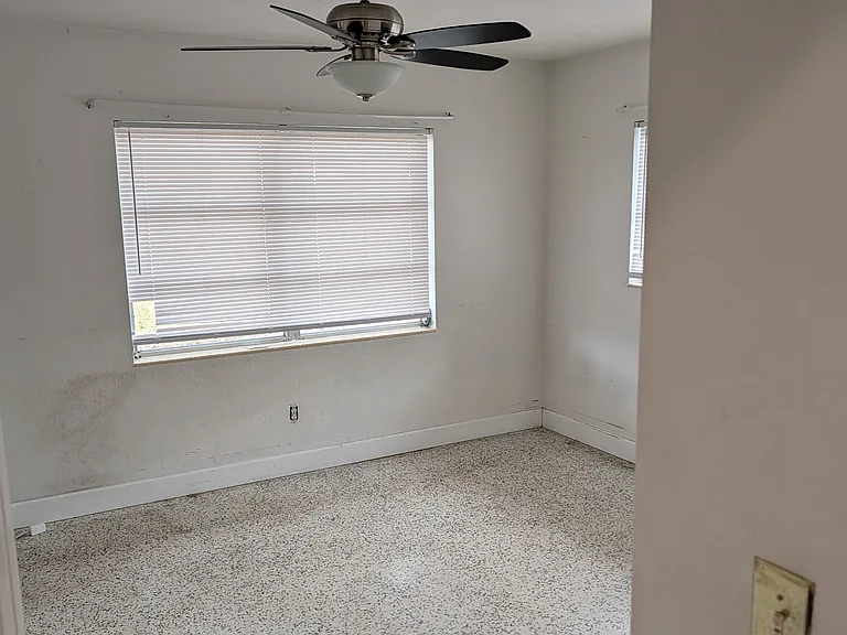 2303 Tulip St — Photo 21
