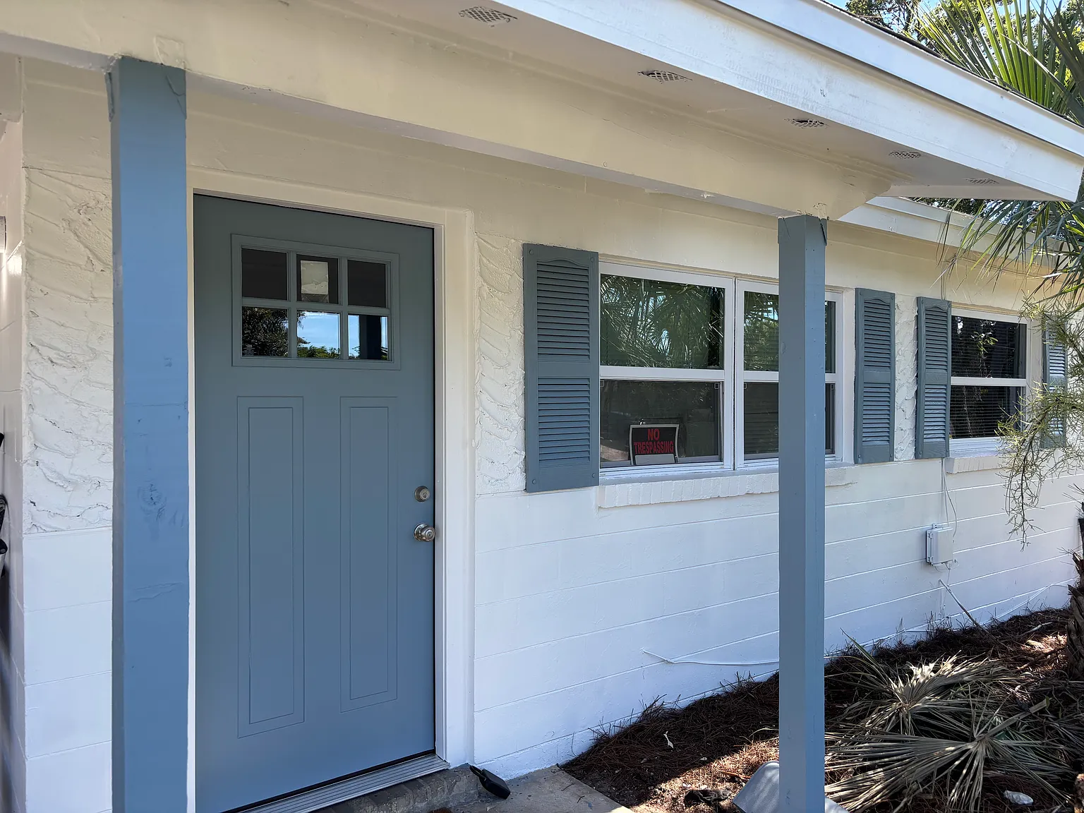 3 bed, 920 sqft, $2,000 — Photo 2