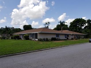 139 E Central Ave #139, Howey In The Hills, FL 34737