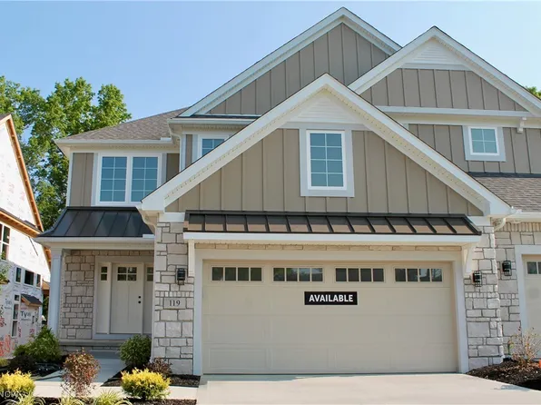 119 Town Centre Dr, Broadview Heights, OH 44147