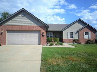 999 Northwestern Ave, Fairview Heights, IL