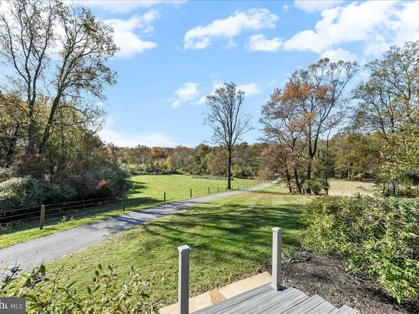 202 Creek Rd, Lincoln University, PA 19352