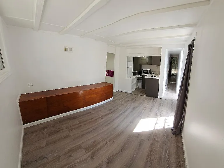 9541 Haines Canyon Ave — Photo 10