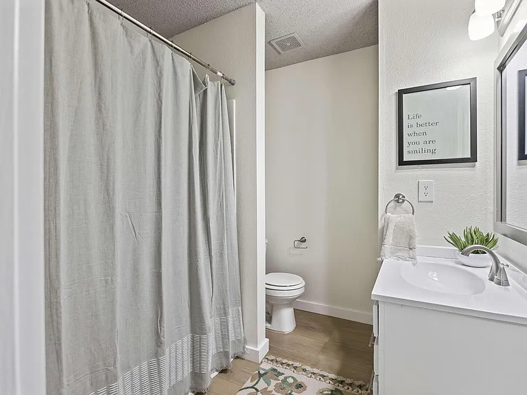 The Louis Townhomes — Photo 21