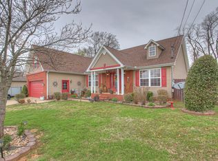 220 Jordan Ave, Shelbyville, TN 37160