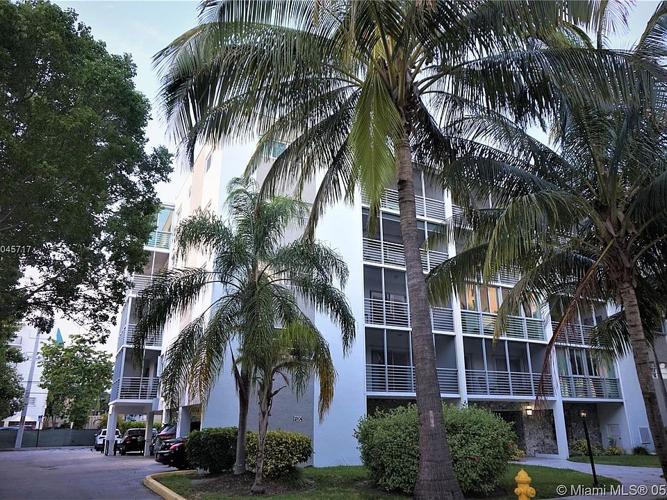 1st image of 301 Sunrise Dr APT 3C