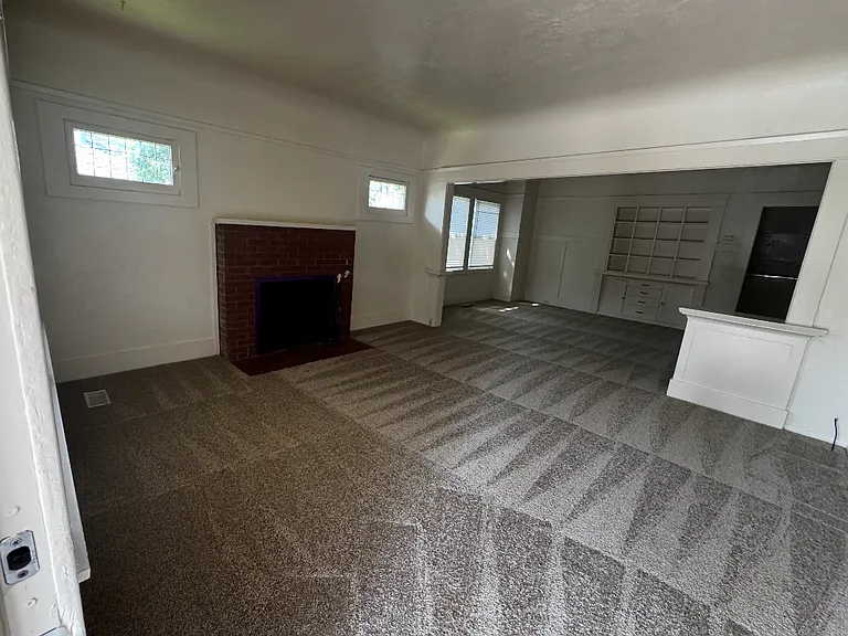 837 N Madison St — Photo 4