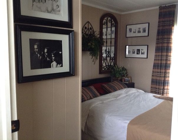 2nd image of 2315 Laurel Ln
