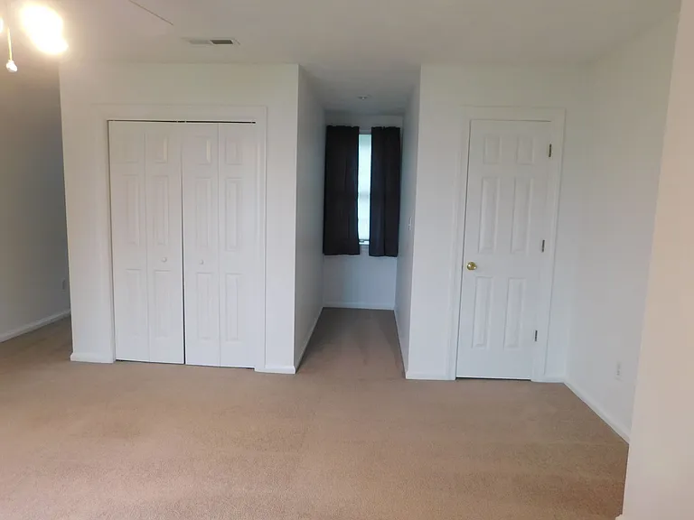 210 Ainsley Rd — Photo 19