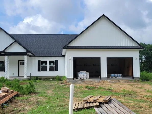 201 Crown Drive, Washington, NC 27889