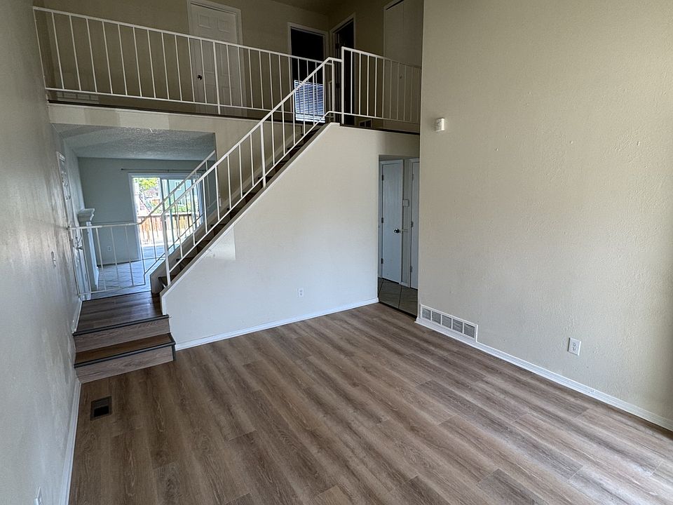 1st image of 19747 E Princeton Pl