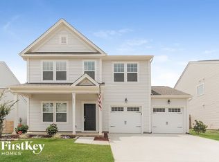 227 Hidden Lakes Rd, Statesville, NC 28677