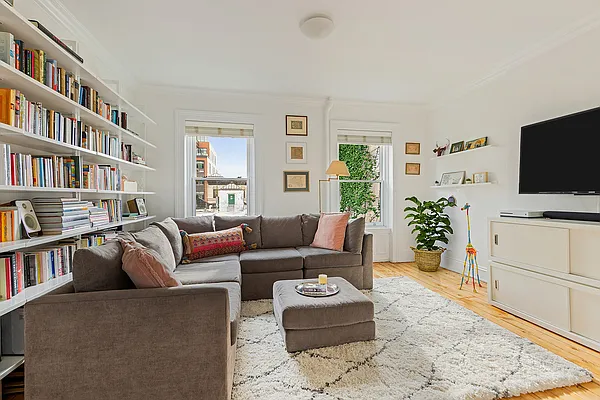 Sold by Compass | media 9