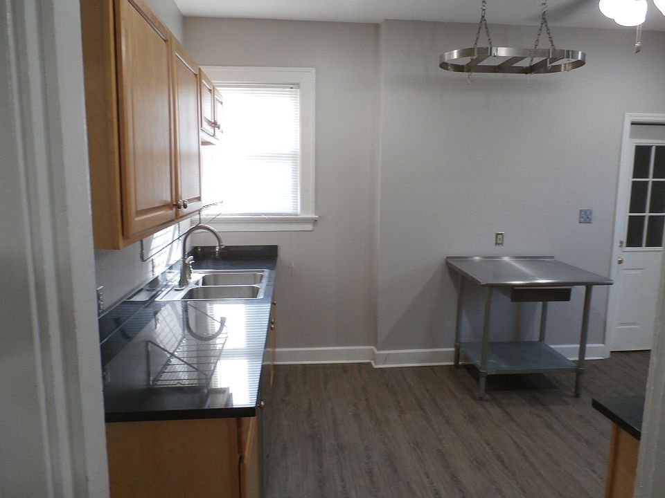 1st image of 230 Wilson Ave