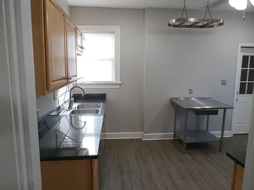 230 Wilson Ave Photo 1