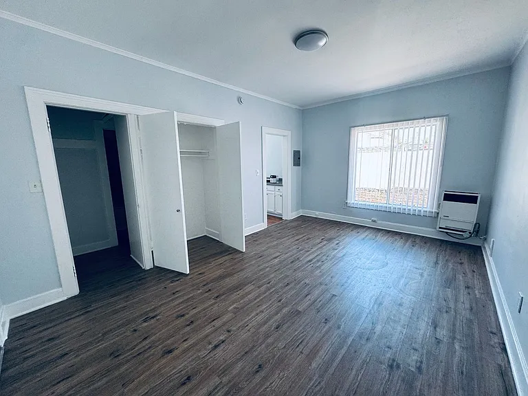 314 S Catalina St — Photo 38