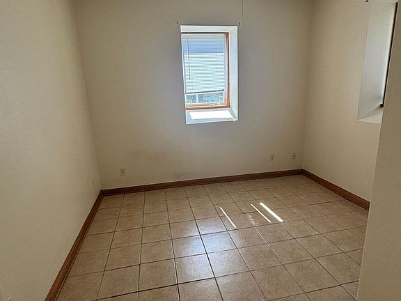 5th image of 307 N Main St #6-8