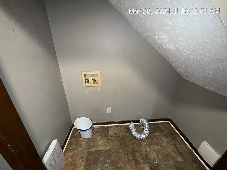 6468 Kelmscot Ct — Photo 10
