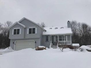 2324 Lorwood Dr, Erie, PA 16510