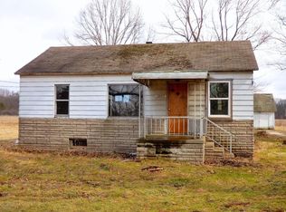 1045 Carberry Rd, Niles, MI 49120