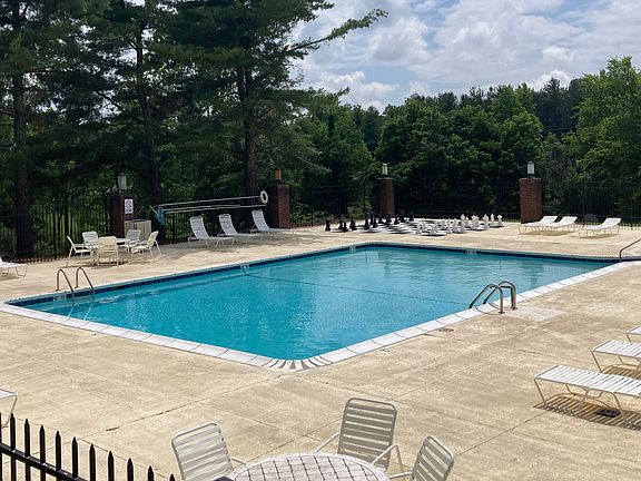 3rd image of 3851 Belleau Wood Dr #772b0b7b2