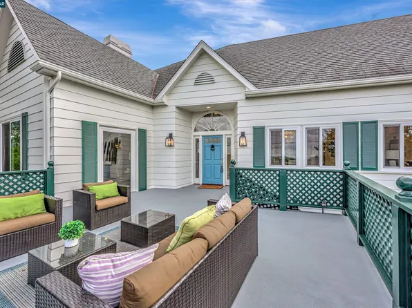 51 La Cuesta Rd, Orinda, CA 94563