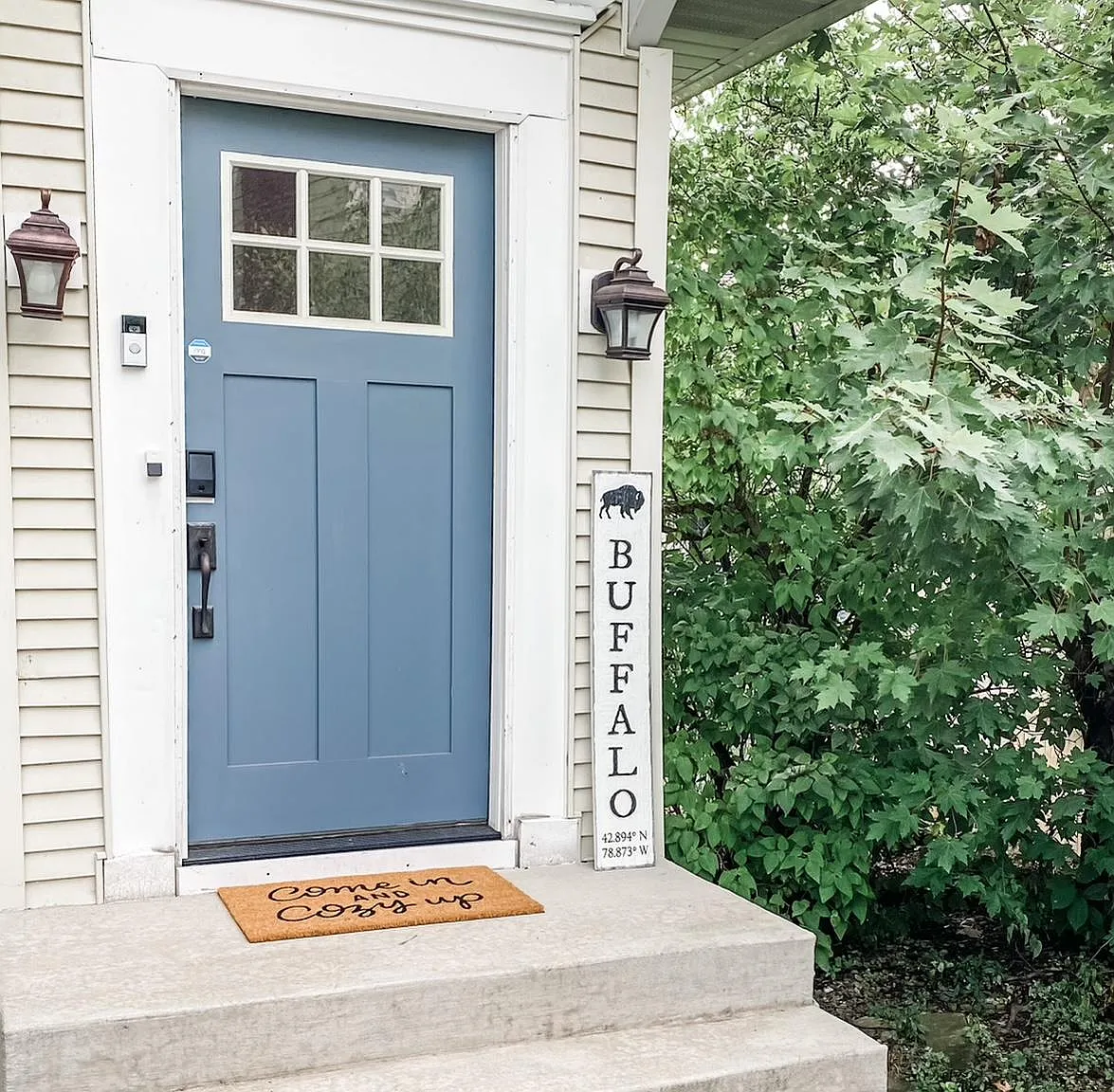 28 Saranac Ave — Photo 1
