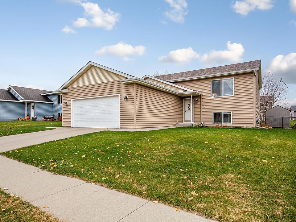 1st image of 5779 Excalibur Ct NW