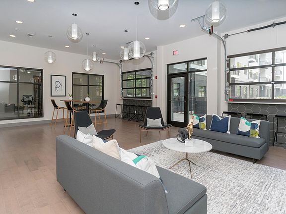 2nd image of 783 Riverfront Pkwy #415
