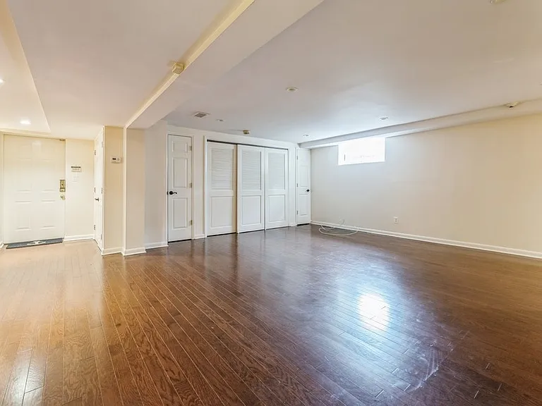 166 Churchill Rd — Photo 36