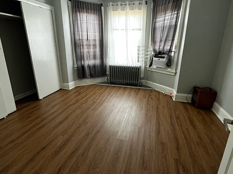 4812 Oxford Ave #2 — Photo 6