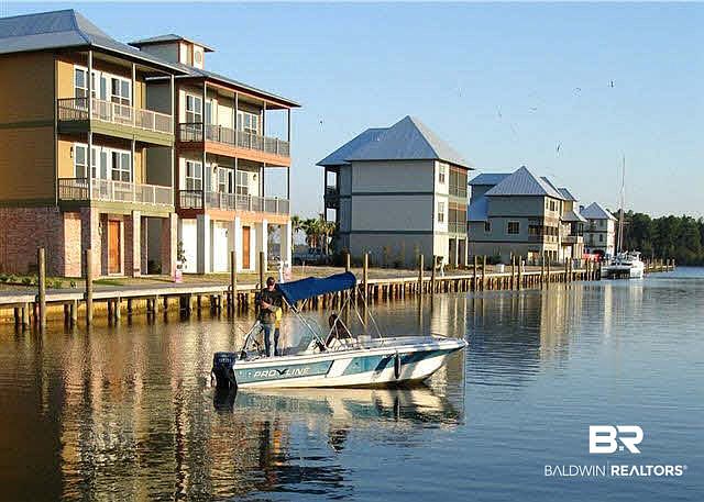 1st image of 17 Lafitte Blvd