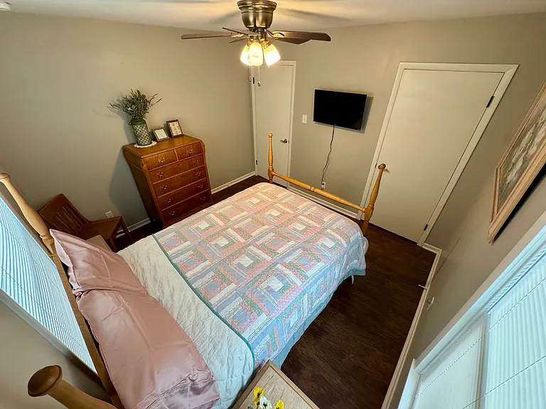 3242 Melinda Ln — Photo 16