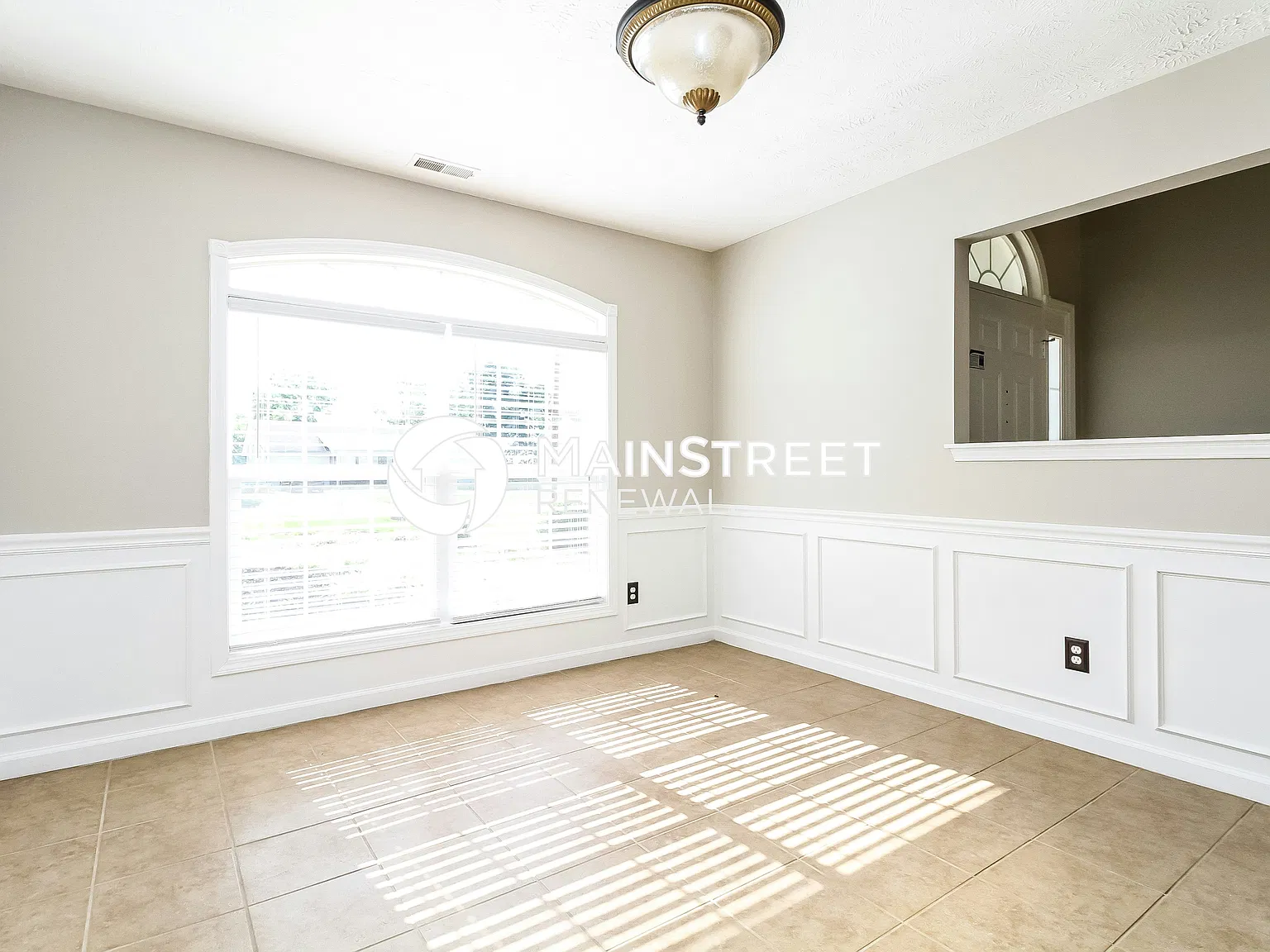 353 Clearlake Dr — Photo 4