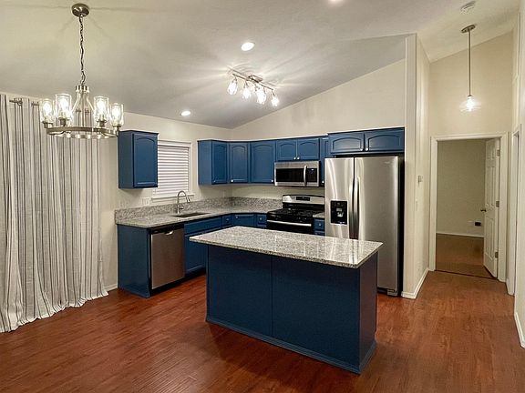 5th image of 4466 W Bardwell Dr
