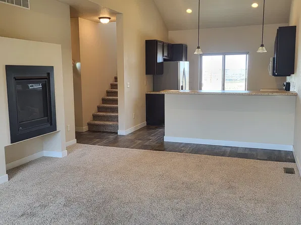 326 Bear Tooth Dr, Box Elder, SD 57719
