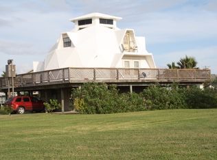 101 Copano Cove Rd, Rockport, TX 78382