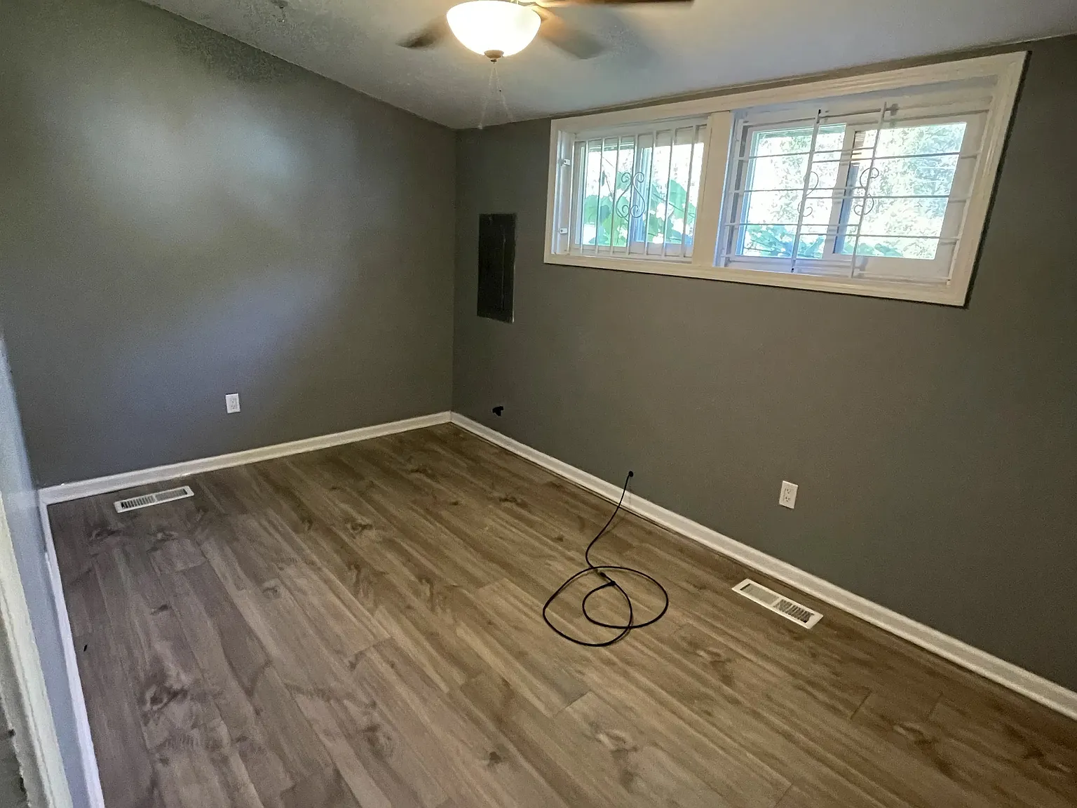 3 bed, 864 sqft, $1,500 — Photo 3