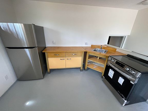 4th image of 1725-27 E Westinghouse St #1725-1/2