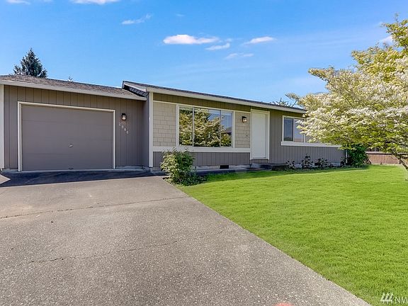 Plenty of driveway parking plus a 1 car garage!