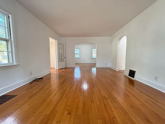3rd image of 2815 Morgan St
