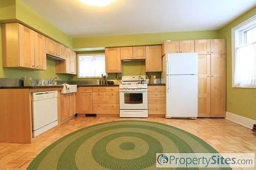 3rd image of 3309 41st Ave S