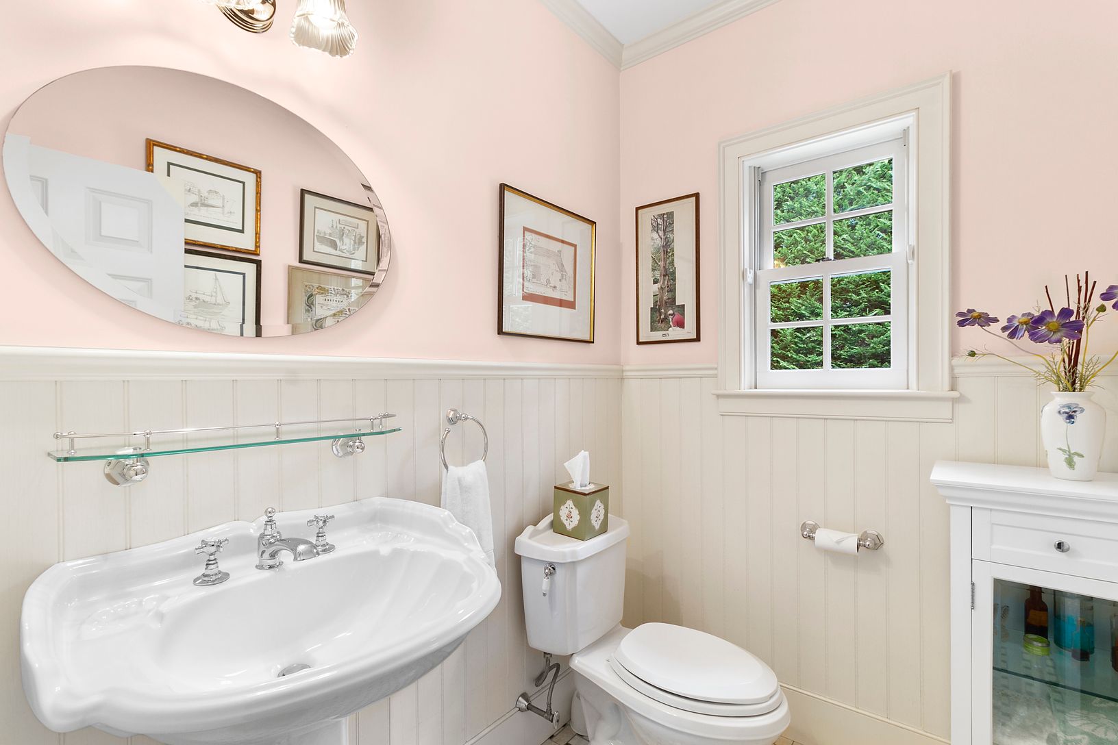  Powder Room