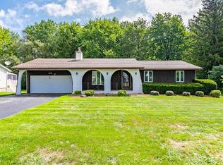 53 Bramblewood Ln W, Rochester, NY 14624